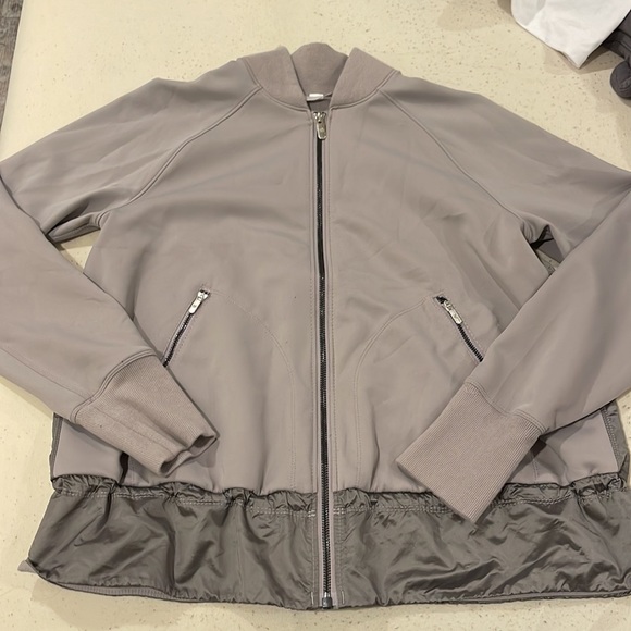 Lululemon Swept Along Jacket Bomber in Dark Chrome - Picture 6 of 9